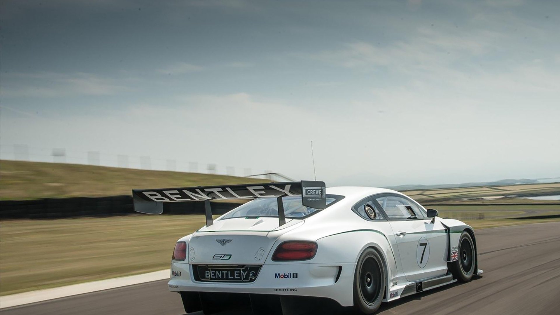 开云体育-_骑士队持续强势，球队士气高昂_，骑士队介绍